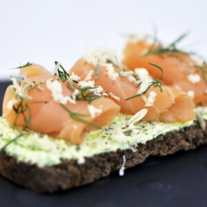 Kallrökt Laxfilé - Arnemarks Köttservice - https://kottservice.se